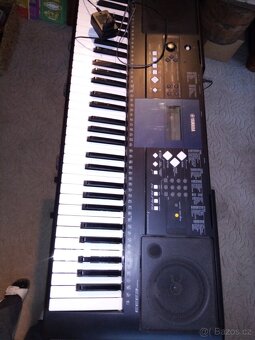 Yamaha PSR E 333 - 4