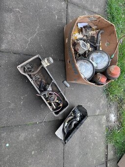 Náhradní díly - 4