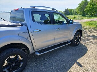 NISSAN Navara Tekna AKCE pravostranné řízení - 4