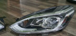 Přední světla Ford Fiesta MK8 H1BB-13W029-CE H1BB-13W030-CE - 4