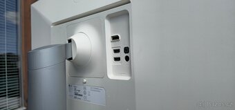 LG 27UL550-W - 4