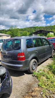 Volkswagen Touran 2.0 TDi 125kW náhradní díly - 4