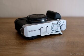 Fujifilm X-E4 - 4