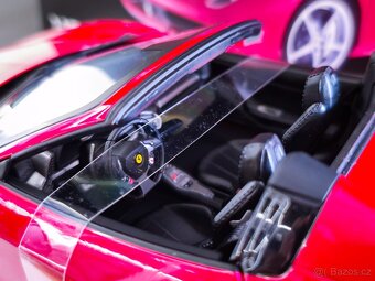 Ferrari 458 Italia spider 1:18 Hot Wheels ELITE - 4
