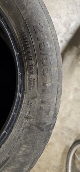 Pneu 215/55 r17 - 4