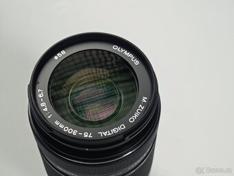 Olympus M.Zuiko Digital 75-300mm F 4,8 - 6,7 - 4