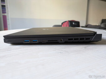 Herní notebook Gigabyte Aorus 15 P XD - 4