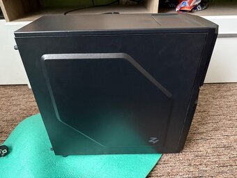 Prodám PC ZALMAN - 4
