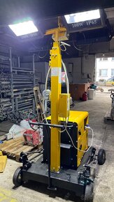 Světelná věž + generator.. NOVÉ Mobilní osvětlení - 4
