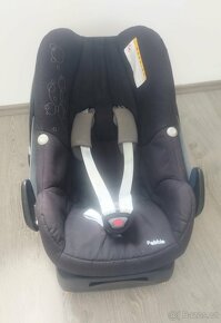 Autosedačka Maxi-Cosi Pebble (0 - 18měs)+ základna FamilyFix - 4