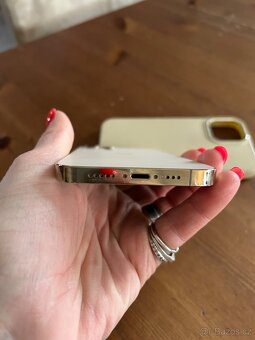 iPhone 12 pro - 4