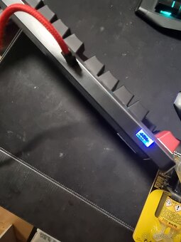 Herni klavesnice Yenkee YKB 3000CZ usb-c/usb-a - 4