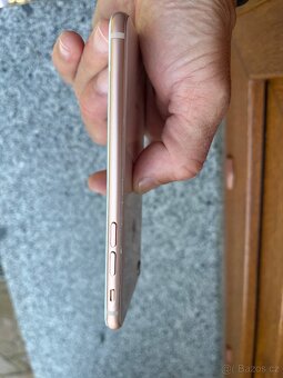 iPhone 8 64 GB, gold - 4