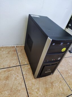 Stolní PC Terra Core i3-7100/8GB DDR4 - 4