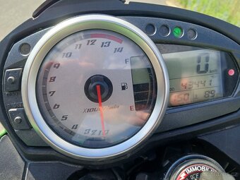 Kawasaki Z750 2009 - 4