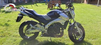 SUZUKI GSR600 - 4