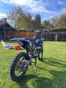 Yamaha YZ 125 - 4