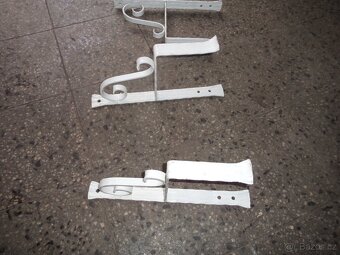 držák květníků - 4