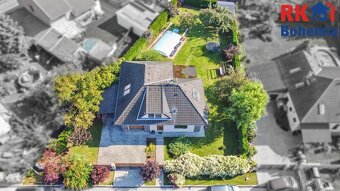 Nabízím Vám k prodeji rodinný dům o dispozici 4+1 s garáží a - 4