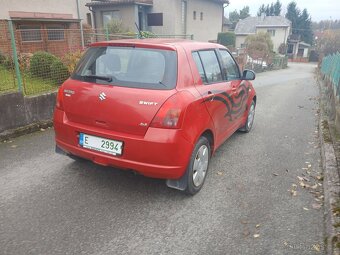 Suzuki Swift 1,3 GL, 4x4, 66kW,Nová Česká STK - 4