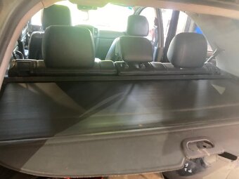 kia sorento sedadla- interiér - 4