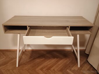 Prodám psací stůl - 4
