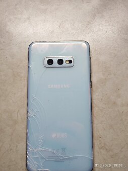 Galaxy S10e - 4