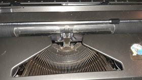 Psací stroj Consul model 2226 - 4