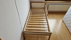 Dětská postel IKEA (70x160 cm) + pěnová matrace - 4