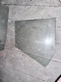 skla zetor ( malá úzká hranatá kabina ) - 4