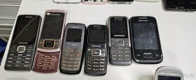 Mobilní telefony na díly, 40ks - 4