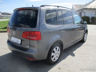 VW TOURAN 1,4CGI 110KW CNG bez koroze 05/2011 - 4