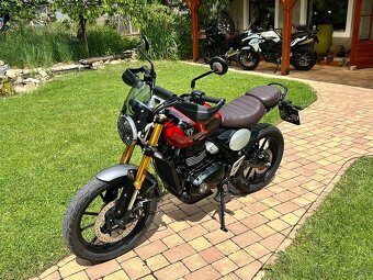 Triumph Scrambler 400X - 4
