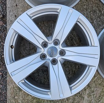 Audi Q7 Alu kola R18 - jako nové - 4