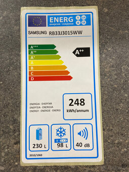 Samsung chladnička s mrazákem ve výborném stavu - 4