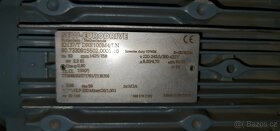 MOTOR SEW EURODRIVE 2,2KW s převodovkou - 4
