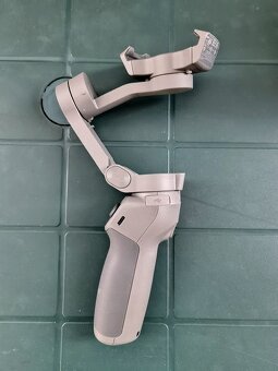 DJI Osmo Mobile 3 Combo, natáčení videa mobilem - 4