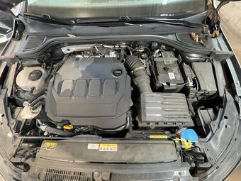 Volkswagen Golf 2.0 TDI Life - Nafta - Automatické - 115 hp - 4