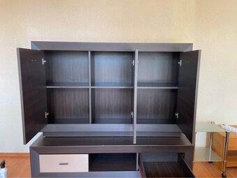 Velká komoda (6000,-) + stůl pod TV (3500,-) - 4
