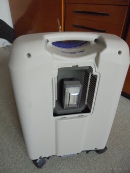 generátor kyslíku  Invacare Perfecto 2 - 4