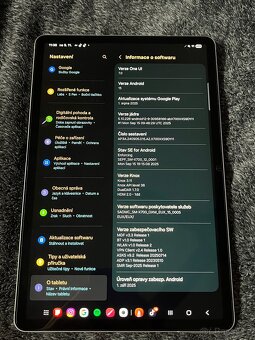 TABLET Samsung Galaxy Tab S8 Wi-Fi (SM-X700) 128GB Silver - 4