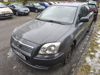 Toyota Avensis - 4