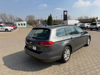 Volkswagen Passat - 4