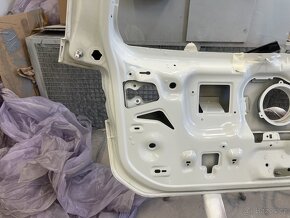 Výklopné dveře Passat b8 - 4