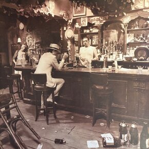 Led Zeppelin - In Through The Out Door - 4