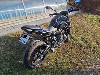 Yamaha MT 07 - 4