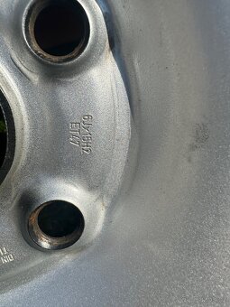 VW Škoda rezerva 5x112 s pneu 195/65/15. - 4