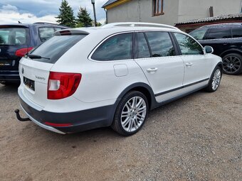 Škoda Superb SCOUT 2,0TDI 103KW ELEGANCE - 4