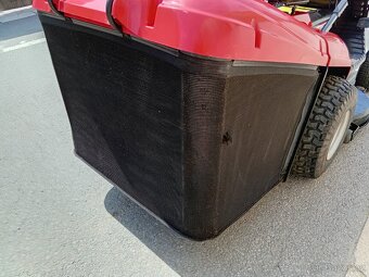 Prodám zahradní traktor Castelgarden dvouválec 16Hp - 4