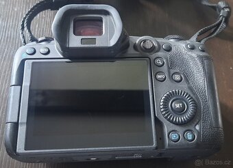 Prodám bezzrcadlovku Canon EOS R5 - v pěkném málo používaném - 4